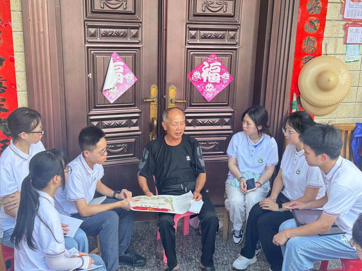 華東交通大學暑期社會實踐團赴瑞金尋訪紅軍后代_fororder_圖片17