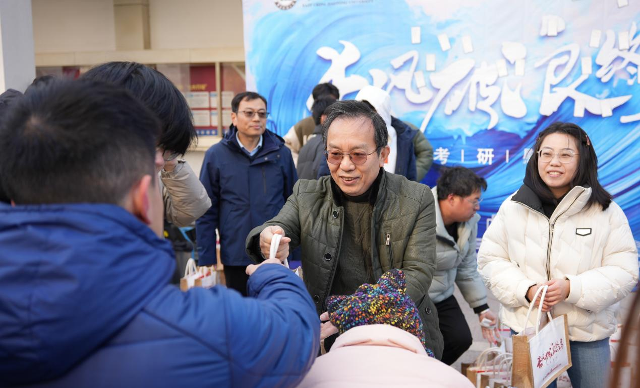 長風破浪終上岸 華東交通大學暖心慰問考研學子